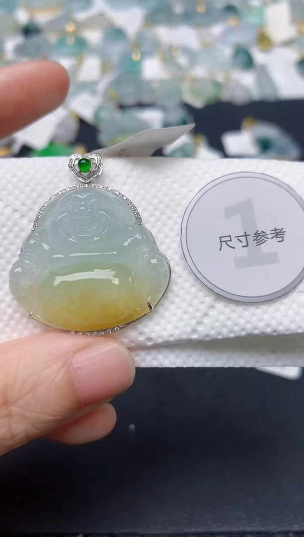 颈饰18K金镶嵌翡翠天然缅甸A货翡翠