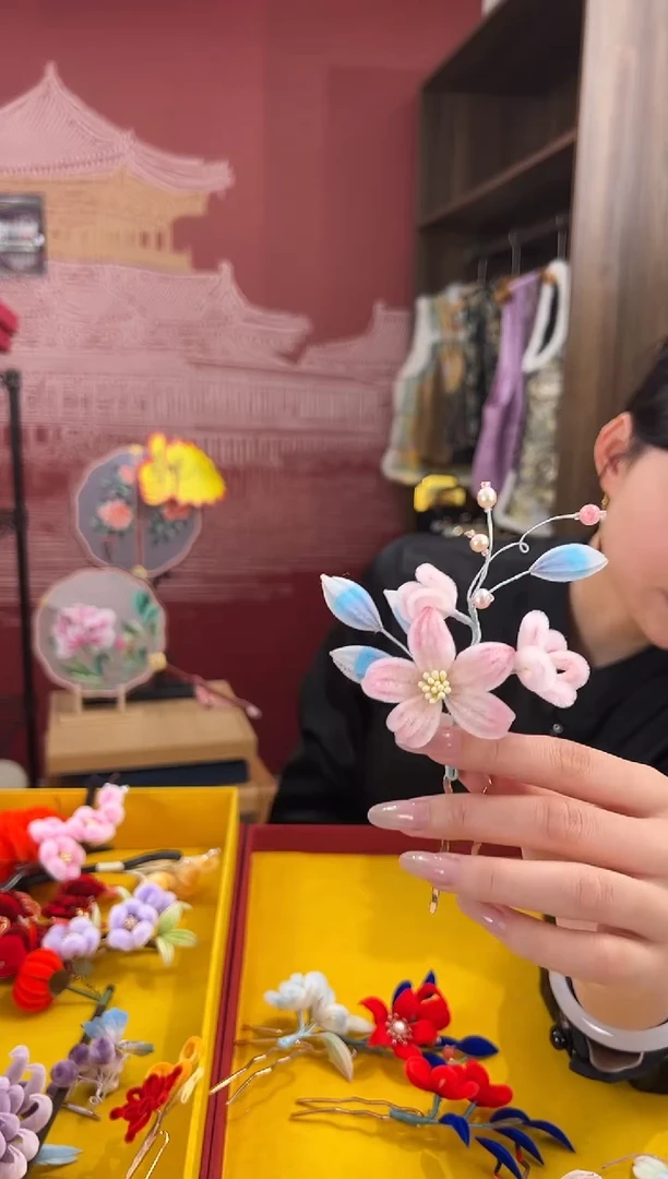 【闪购商品】刺绣非遗绒花（发饰）