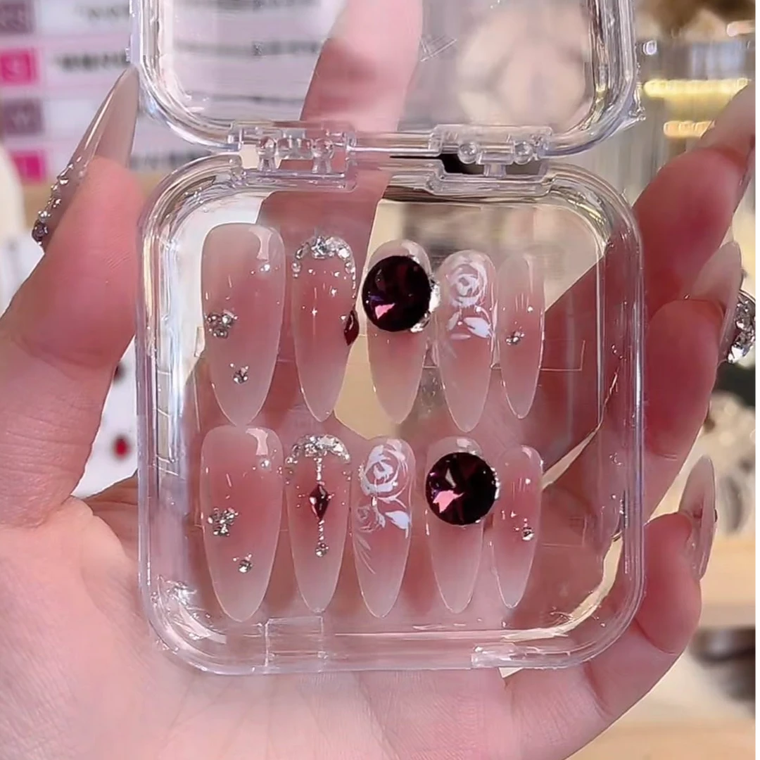 玫瑰之约——华子钻手绘手工穿戴甲美甲大钻