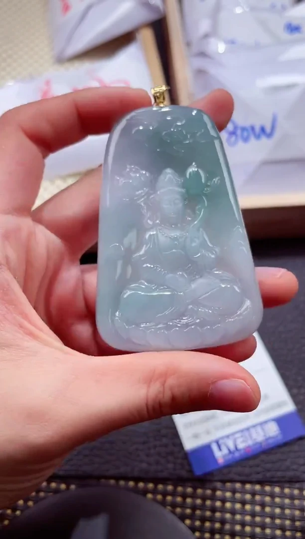 18K金镶嵌挂件翡翠000888