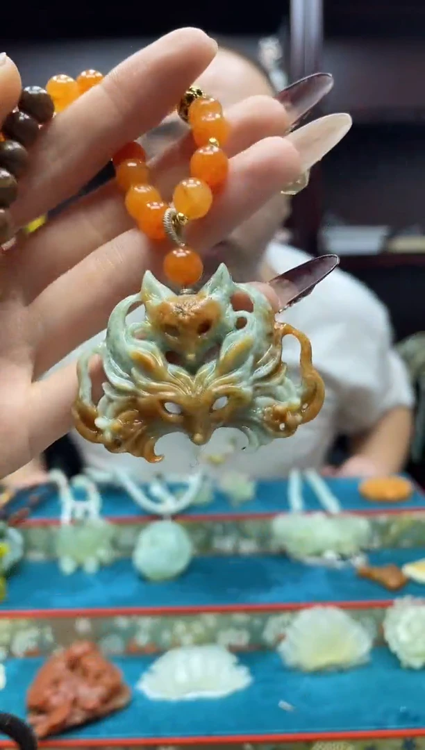 未镶嵌岫玉吊坠·
