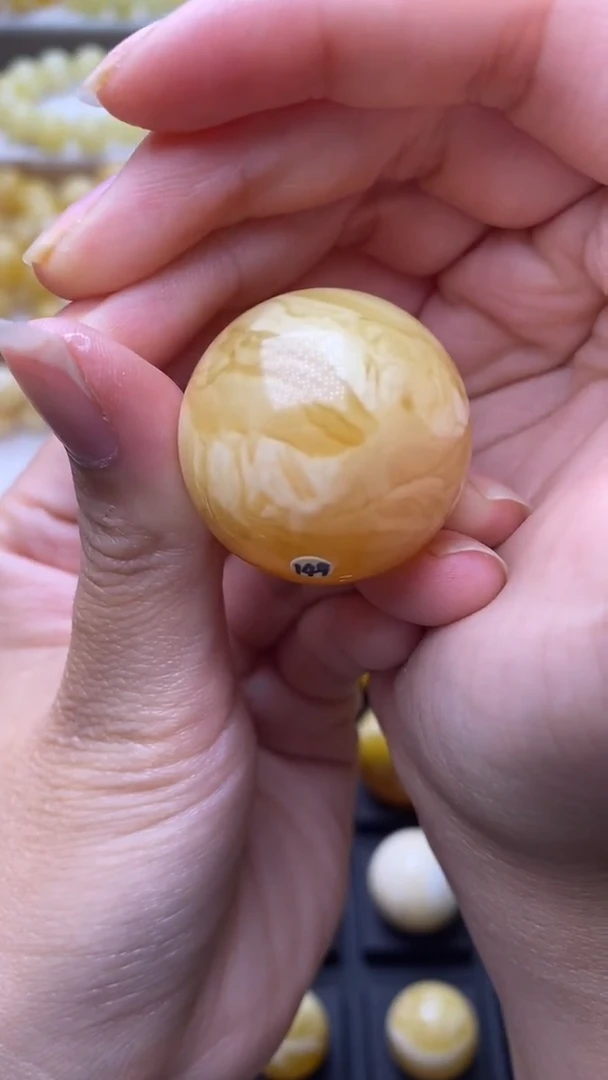 未镶嵌琥珀裸石蜜蜡.43