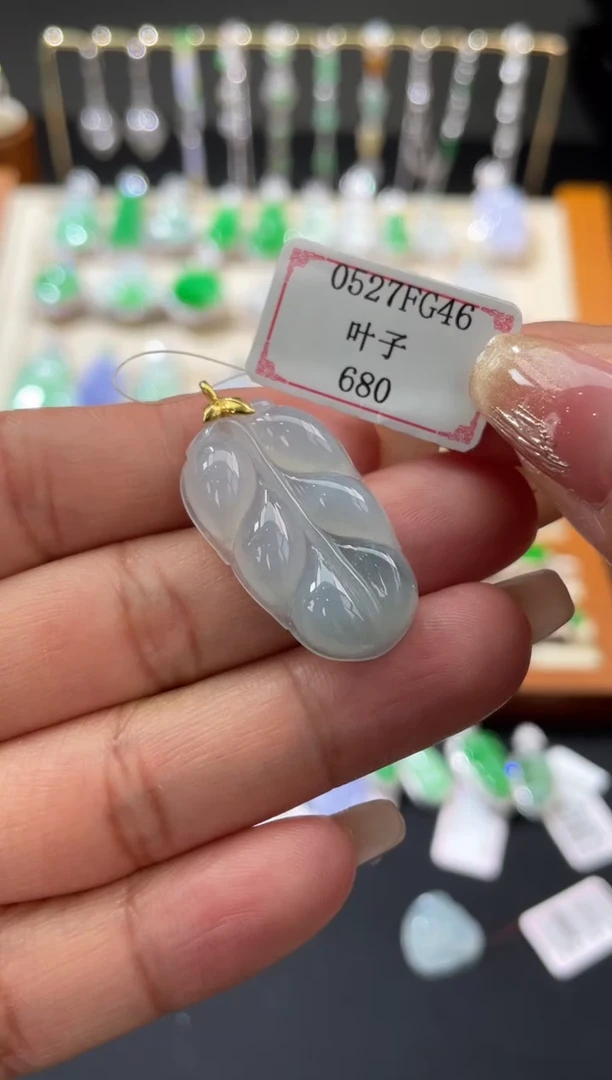 翡翠挂件18K金镶嵌0527FG46