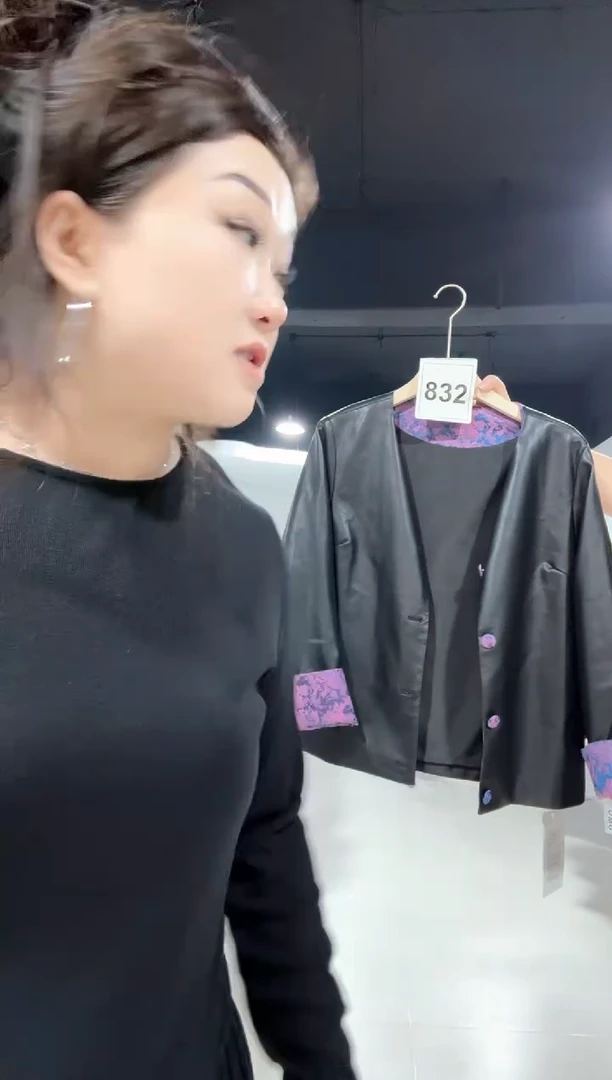 832----大码宽松外套---