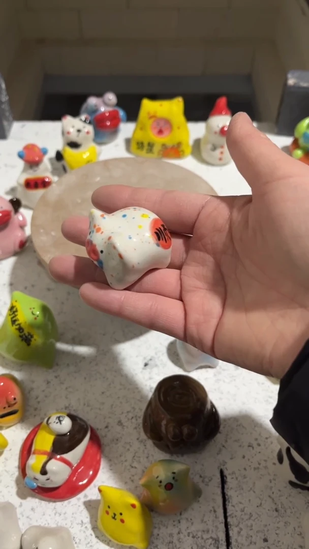 【闪购商品】摆件194微瑕手工陶瓷摆件