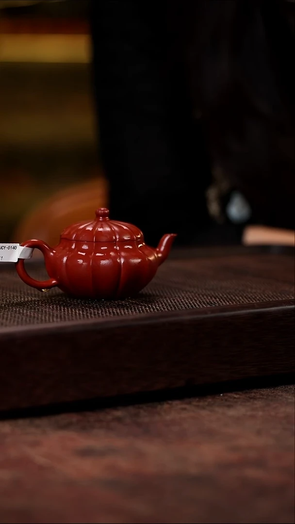 宜兴紫砂王腾飞菱花