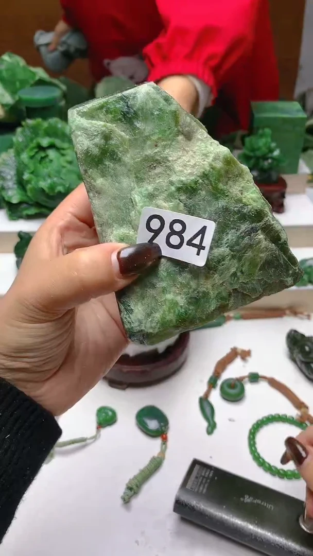 未镶嵌和田玉摆件1