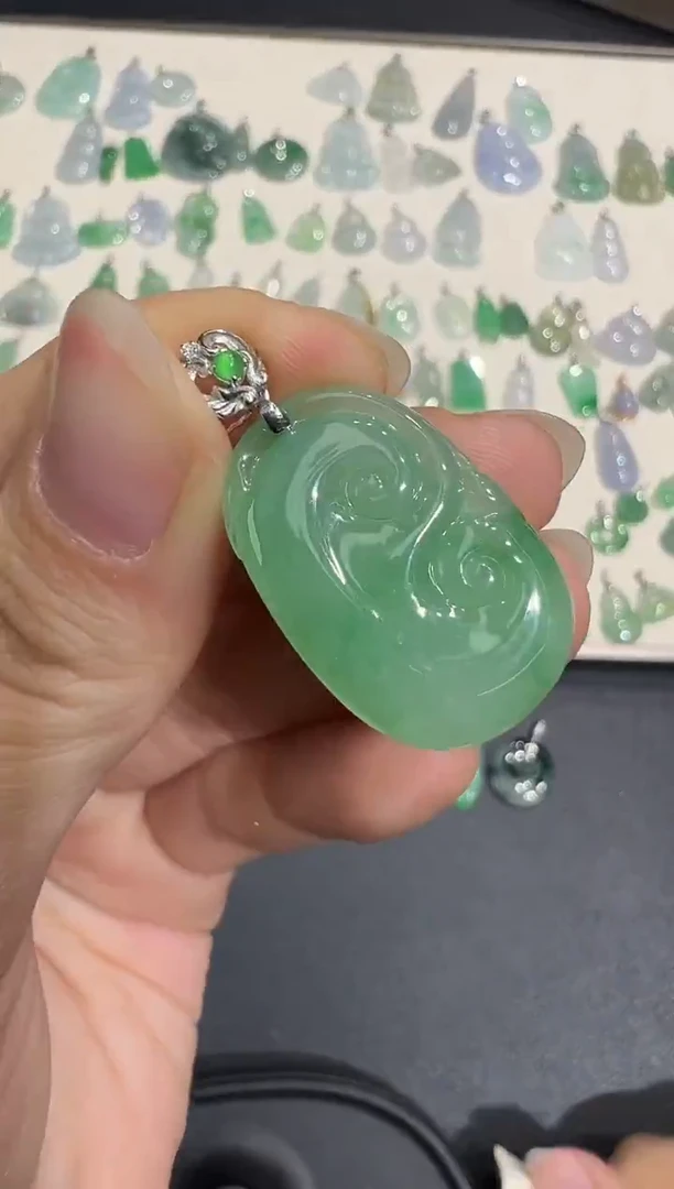 颈饰18K金镶嵌翡翠X1215-1501-138