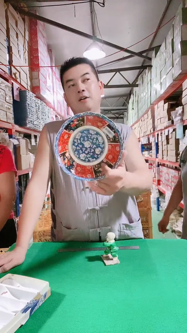 瓷片碗碟好物一件不留@@1