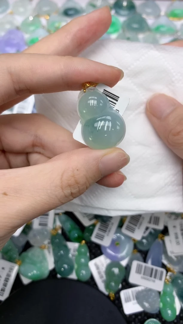 颈饰18K金镶嵌翡翠1111111