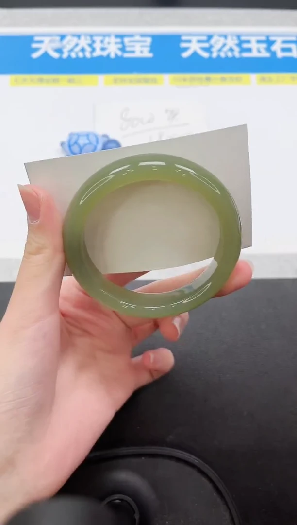 未镶嵌手镯石英质玉335-56.5