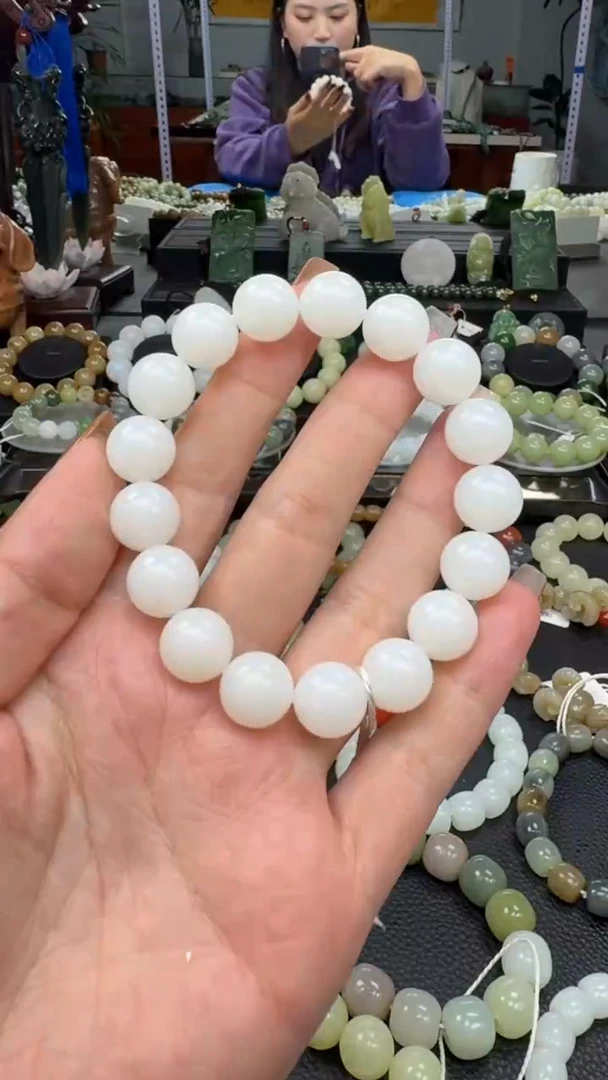 未镶嵌手链和田玉新疆黑山白玉卡12+