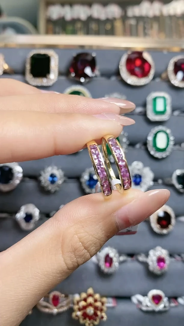 戒指蓝宝石18K金镶嵌多样性发其一