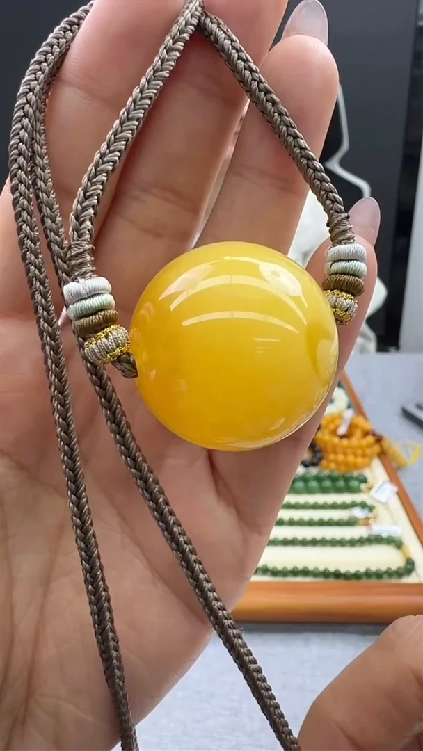 【闪购商品】琥珀颈饰未镶嵌538秒拍号