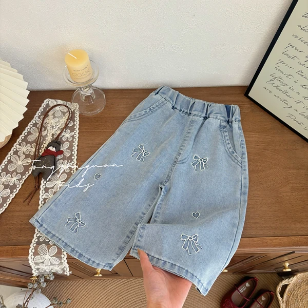 女童夏季新款时尚刺绣蝴蝶结爱心七分牛仔裤裤子时尚童装牛仔裤