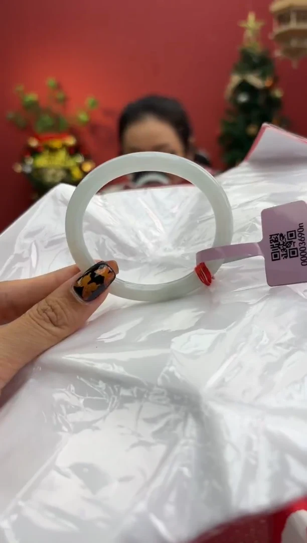 未镶嵌手镯（贵妃镯）翡翠翡翠手镯4