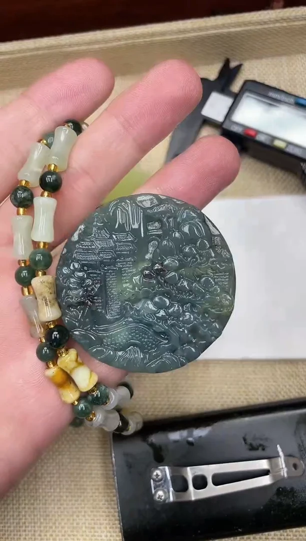 未镶嵌岫玉吊坠·