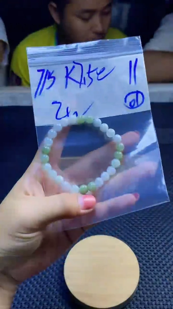 未镶嵌手链翡翠天然缅甸A货翡翠，多样性发货只发其一