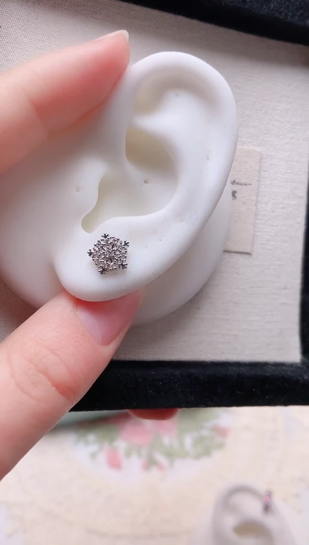 钛钢合金合成立方氧化锆雪花铜饰微镶白锆|LS137一只