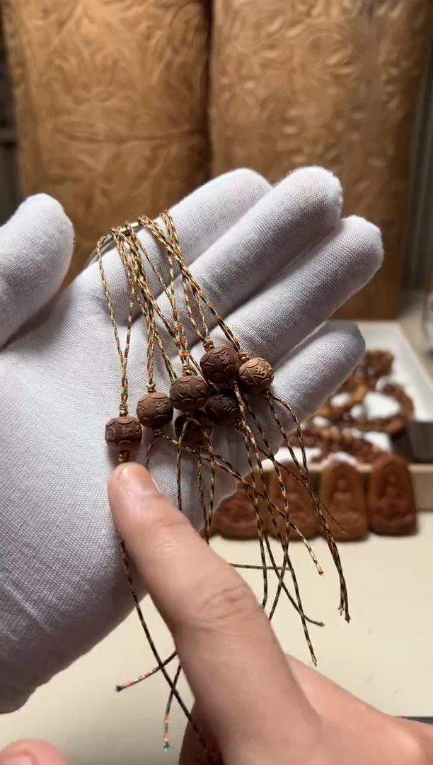 【闪购商品】檀香木其他1.0x1.1六字单珠