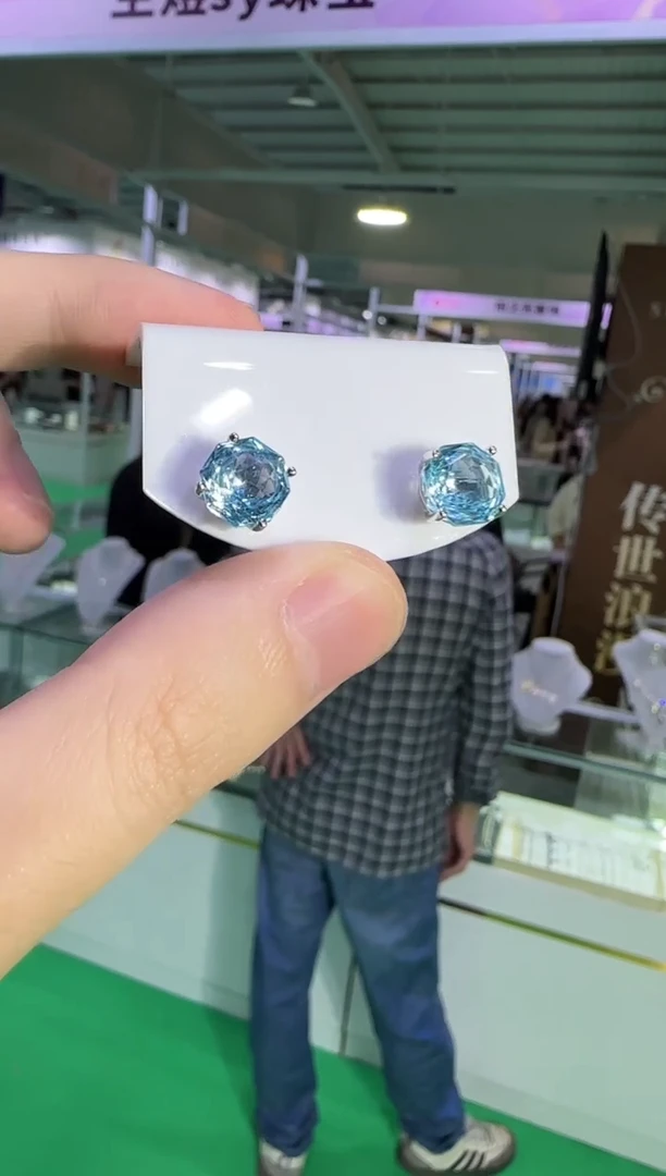 银S925镶嵌托帕石耳饰10MM