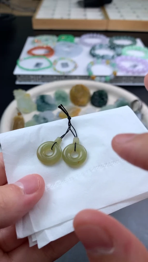 【闪购商品】定制翡翠未镶嵌翡翠