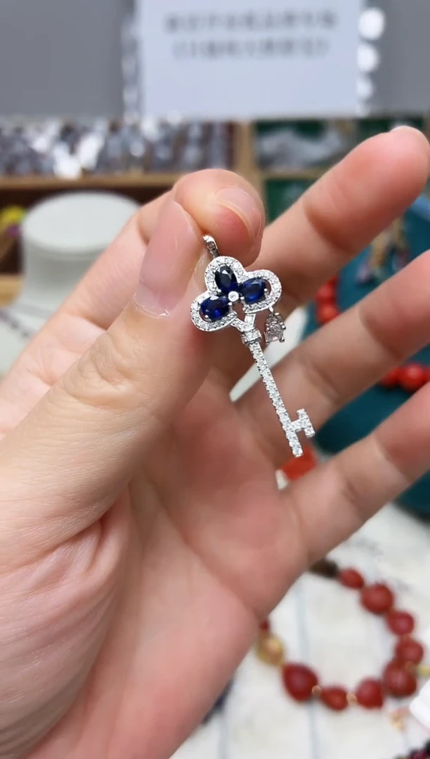 吊坠蓝宝石银S925镶嵌335BJ1212产品一个（多样性）