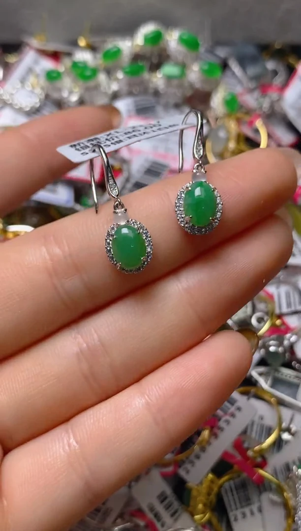 银S925镶嵌戒指翡翠百内无证书