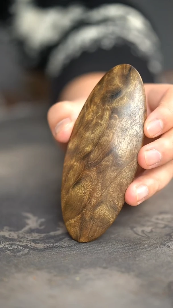 【闪购商品】金丝楠木雕890号阴沉满花纹刮刮板