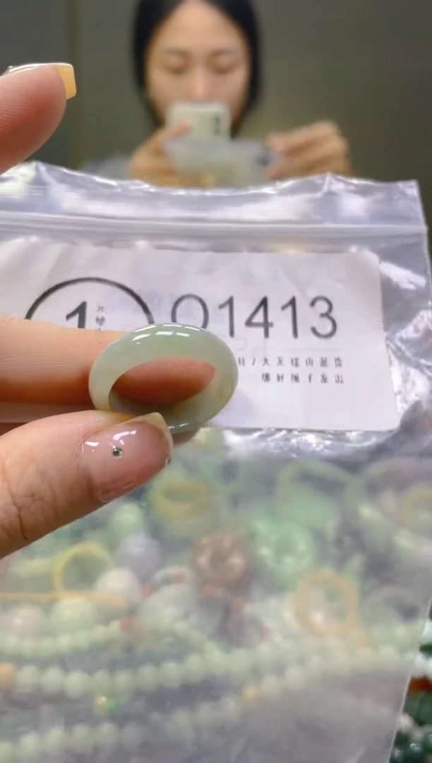 翡翠未镶嵌颈饰19/Q/翡翠A货一图一物