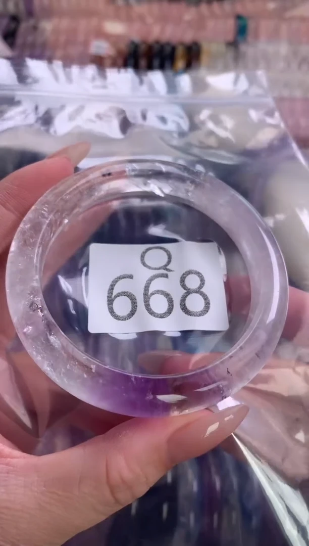 水晶珠宝半成品未镶嵌l****妈水晶手镯668-60