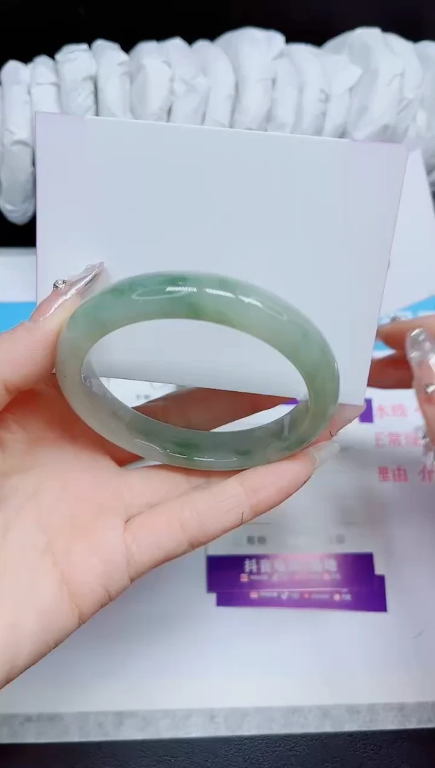 石英质玉手镯未镶嵌215