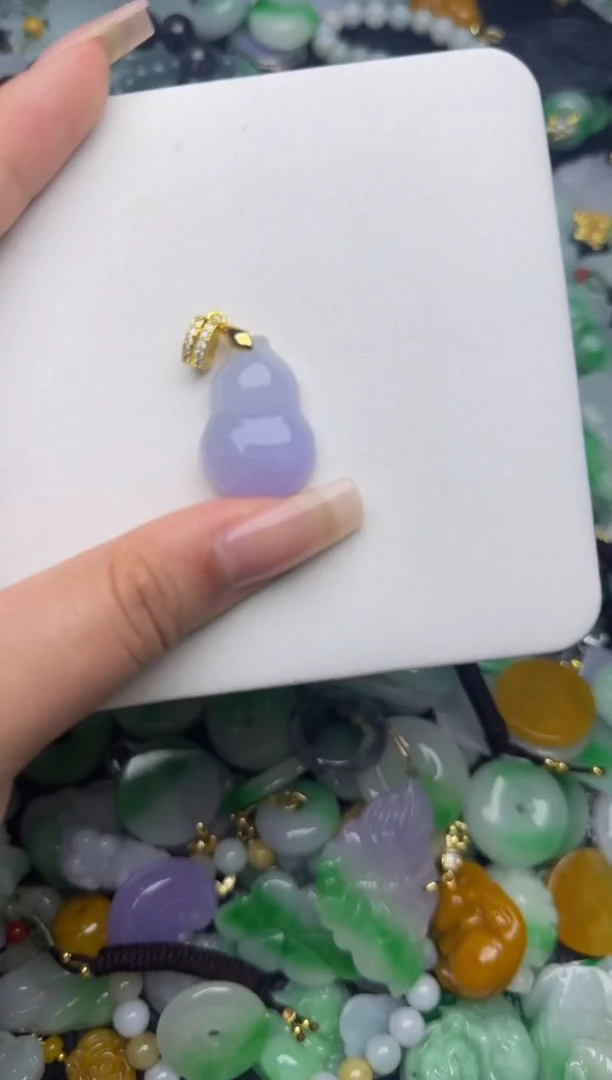 翡翠未镶嵌颈饰天然缅甸翡翠吊坠