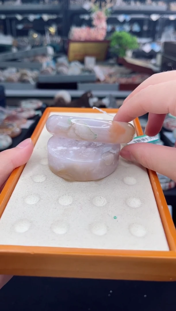 【闪购商品】石英质玉手镯未镶嵌62圈口（赠品镯心）1641584