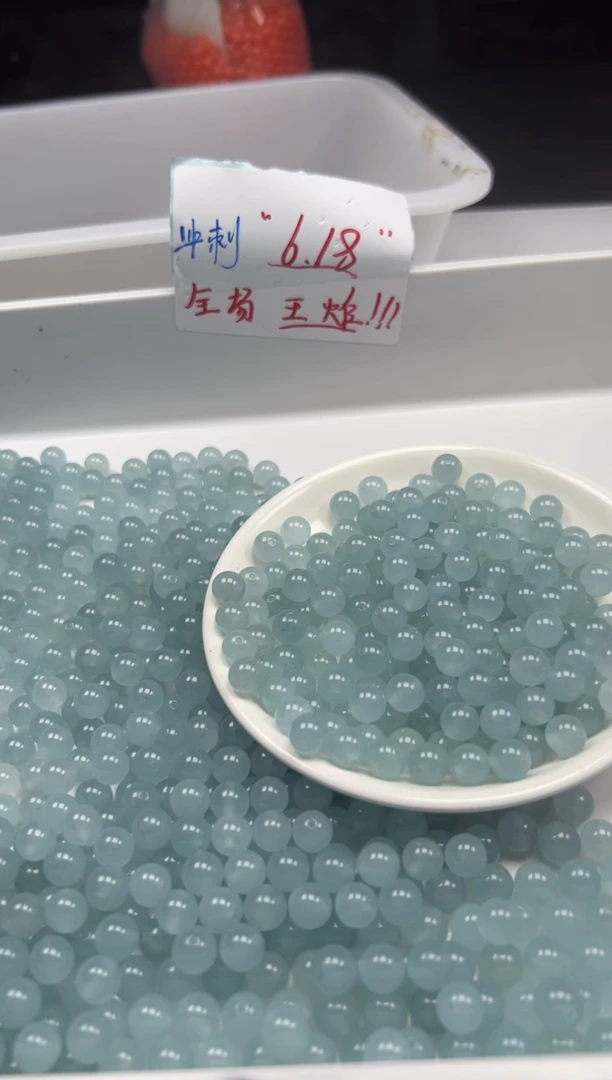 玛瑙/玉髓颈饰未镶嵌w791冰川蓝玛瑙8mm*30颗