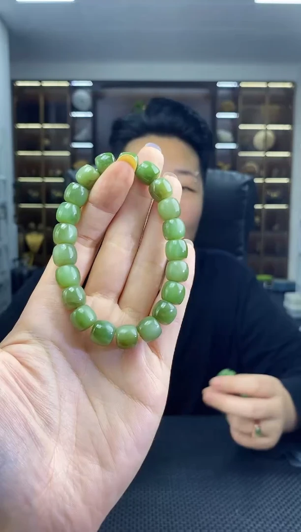 颈饰未镶嵌和田玉4