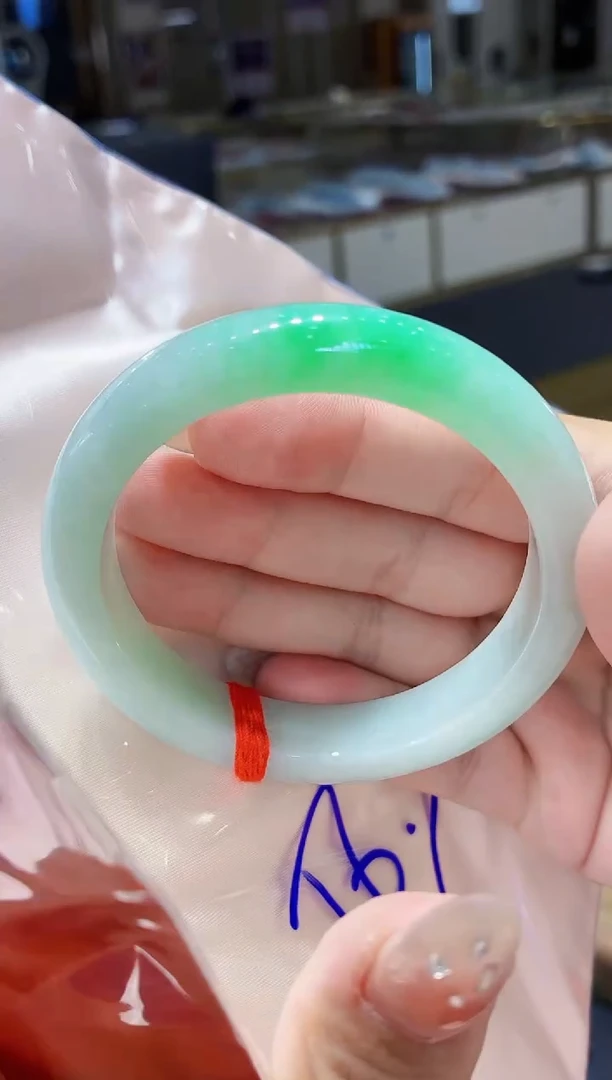 未镶嵌手镯翡翠翡翠手镯56.7
