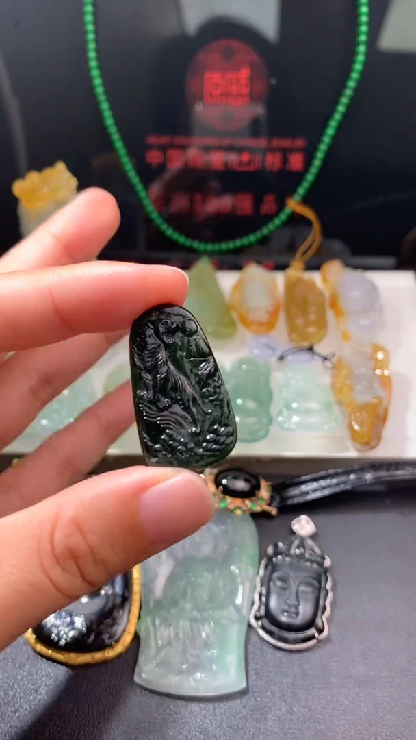 未镶嵌定制翡翠