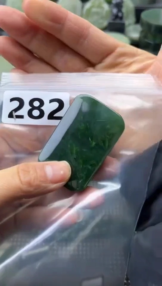 未镶嵌和田玉珠宝半成品牌子