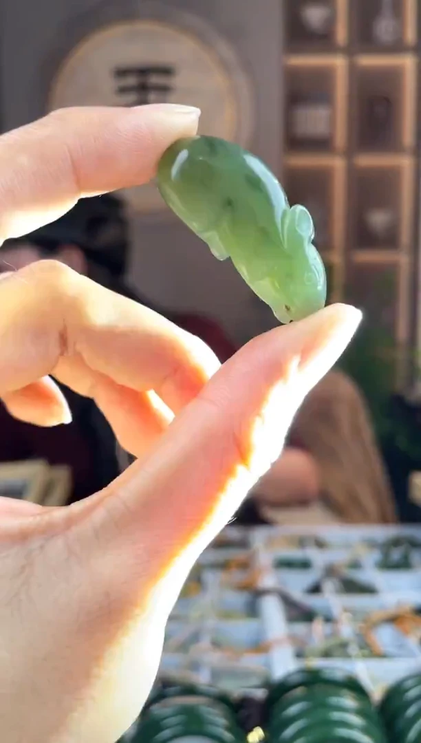 颈饰未镶嵌和田玉拍一发一，拍一发一