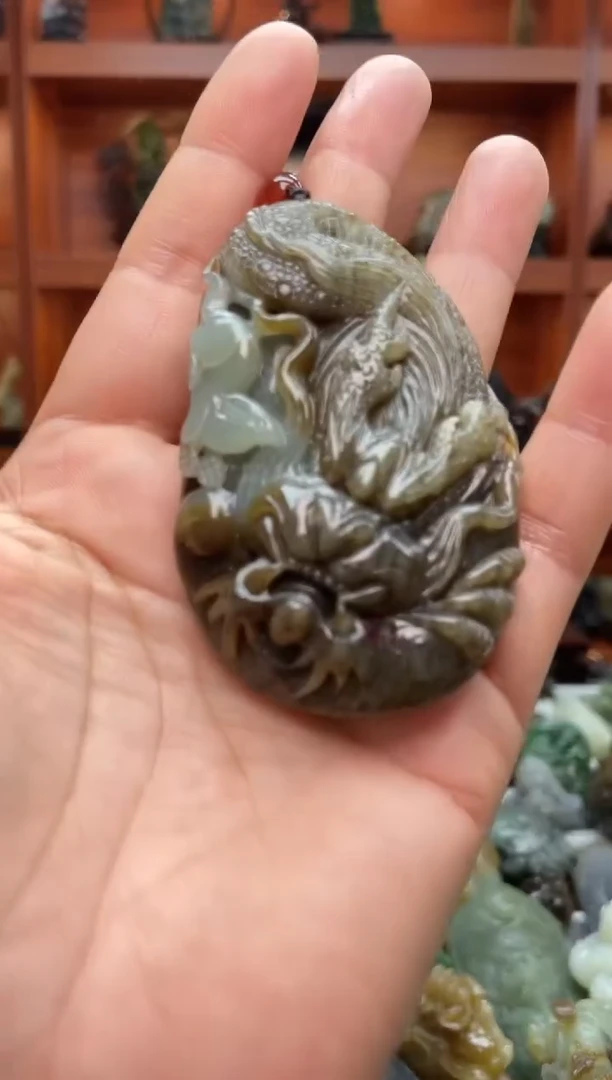 未镶嵌和田玉把件1