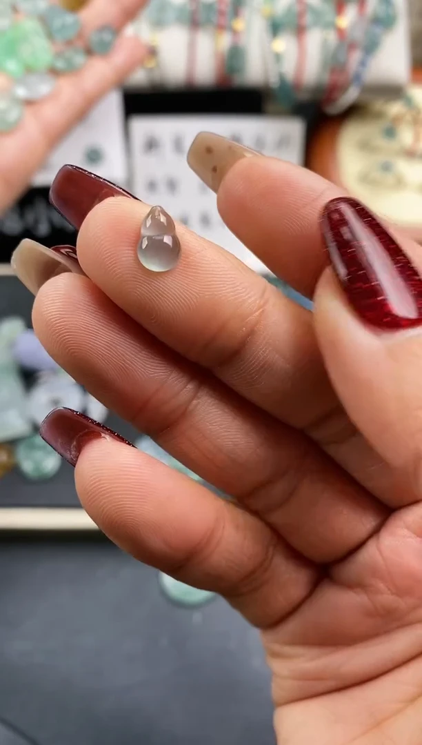 【闪购商品】翡翠裸石59葫芦~默认裸石发货