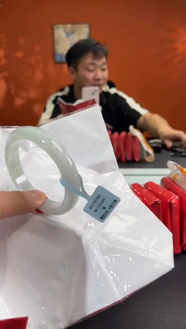 未镶嵌手镯翡翠13   59