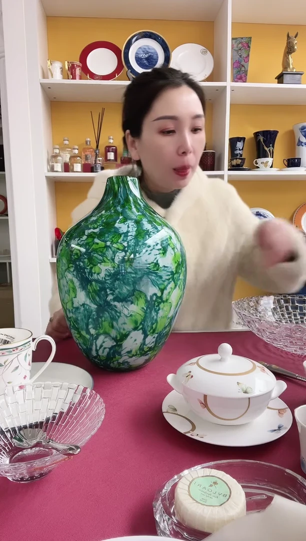 【闪购商品】琉璃绿花瓶