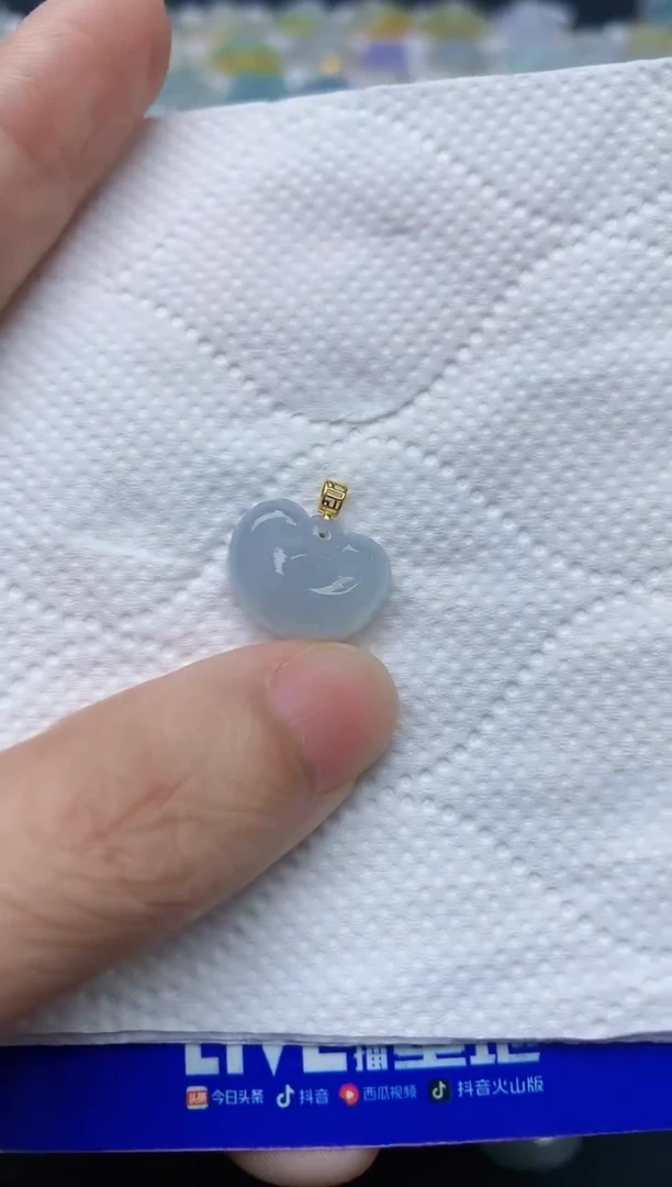 翡翠18K金镶嵌颈饰天然缅甸A货翡翠