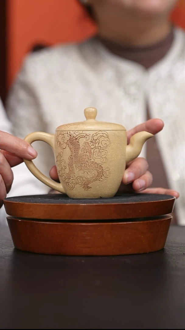 央广国宝苑紫砂茶壶 58