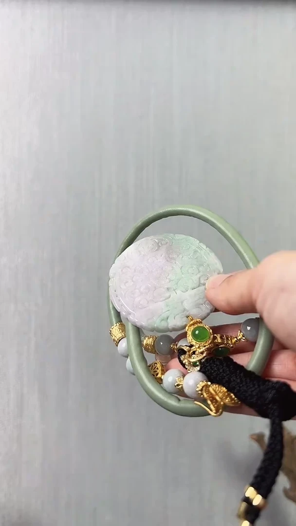 【闪购商品】翡翠颈饰未镶嵌平安牌