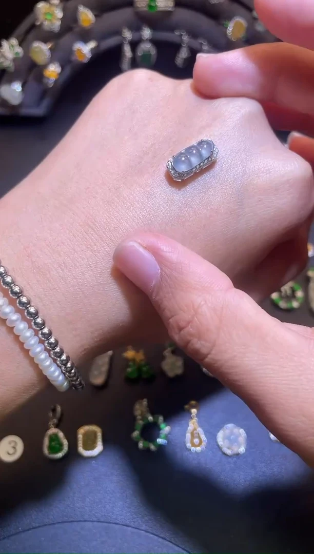 吊坠(不含链)银S925镶嵌翡翠1