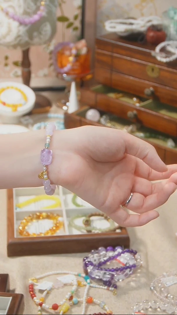 【闪购商品】锂辉石手串未镶嵌颜色微差多样性发货发其一