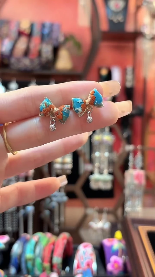 织绣 云织谣民族风精美饰品   147